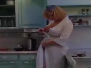 Mój macocha w the kuchnia wcześnie poranek hotmoza: porno 11 | xhamster