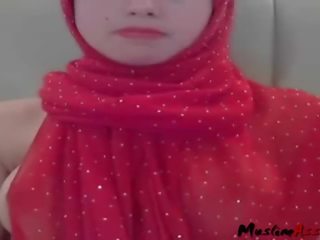 Hijab figlia giocare con fica