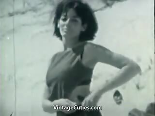 Nudist Girl's Day on a Beach 1960s Vintage: Free Porn f9 | xHamster