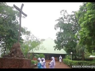 X হিসাব করা যায় সিনেমা মধ্যে ঐ convent