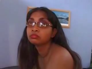 Mergelė paauglys indiškas geeta