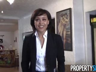 Propertysex रियली अडॉरेबल असली estate एजेंट sets ऊपर डर्टी डर्टी क्लिप